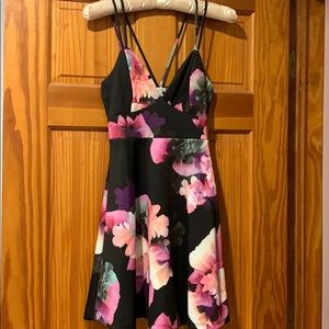 Charlotte Russ A line floral party dress